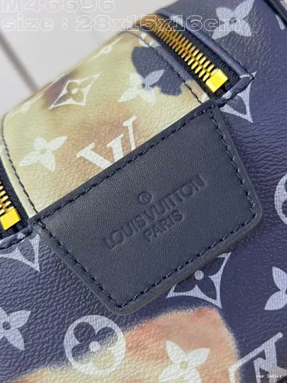 Cheap TOILET POUCH VUITTON LOUIS KIT DOPP 0504
